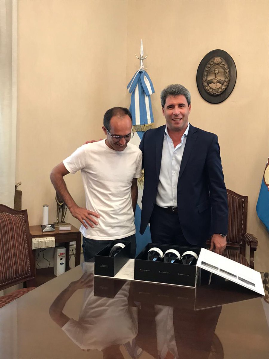 MarcosEPisano's tweet photo. En #SanJuan junto al gobernador @sergiounac y al intendente de #Henderson Luis Ignacio Pugnaloni firmamos un convenio de colaboración para promocionar la primera edición de #LaVueltaAlCentroDeLaProvincia que organizamos también con #Daireaux 
#BienDeportiva
#BienBolívar https://t.co/EC2rgWpGr1