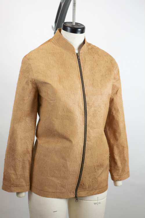 textileinst's tweet photo. Endangered bark cloth craft could support sustainable fashion initiatives

The material this jacket is made from isn't woven. It's made from #WildFig #TreeBark using an ancient craft of #Uganda's Baganda people, &amp; could be an eco-friendly #LuxuryFashion

https://t.co/pOTwiu3YbM https://t.co/019uc31y8p