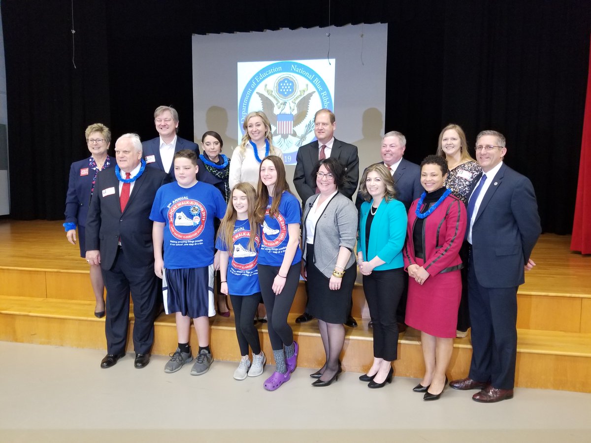 PSBAAdvocacyAm1's tweet photo. Great celebrating Blue Ribbon award at West Vincent Elementary School .@OwenJRobertsEV .@OJRSD this morning with all the students, staff, .@ojrsd_supt, school board, principal Ed Smith, .@SenatorMuth .@RepDanielle Rep. Tim Hennessey, staff from .@SenToomey
.@PSBA #STWIT .@BRSOE https://t.co/wjVzOgbcTq