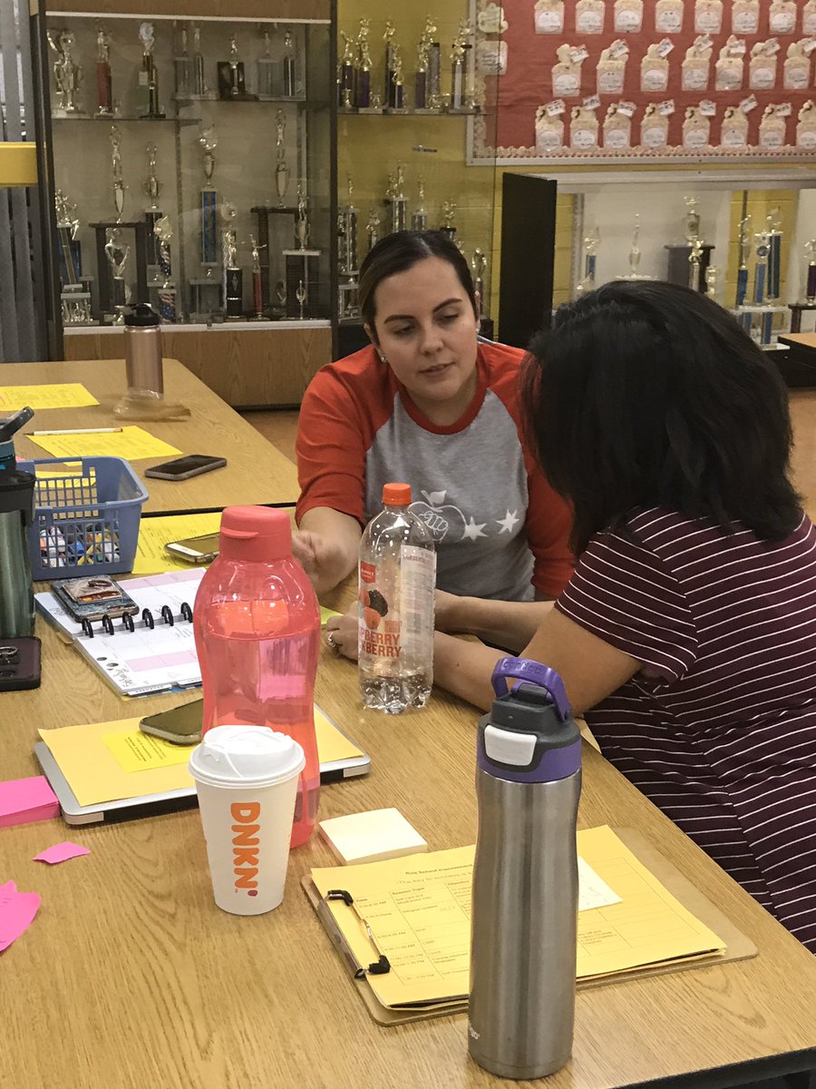 From SIOP to refining our bilingual support to planning our new CIWP, Ruiz is rocking staff development!!!