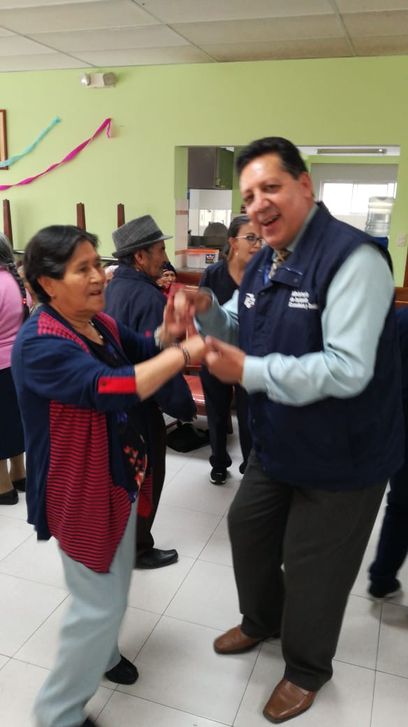 PontonRamiro's tweet photo. #CHIMBORAZO | Este 31 de enero en el Centro Gerontológico (CAIAM) Guano, con alegría y entusiasmo celebramos el cumpleaños de varios adultos mayores. Ratificamos el compromiso que el MIES tiene con nuestros Adultos Mayores. https://t.co/CHGMW4Ki3c