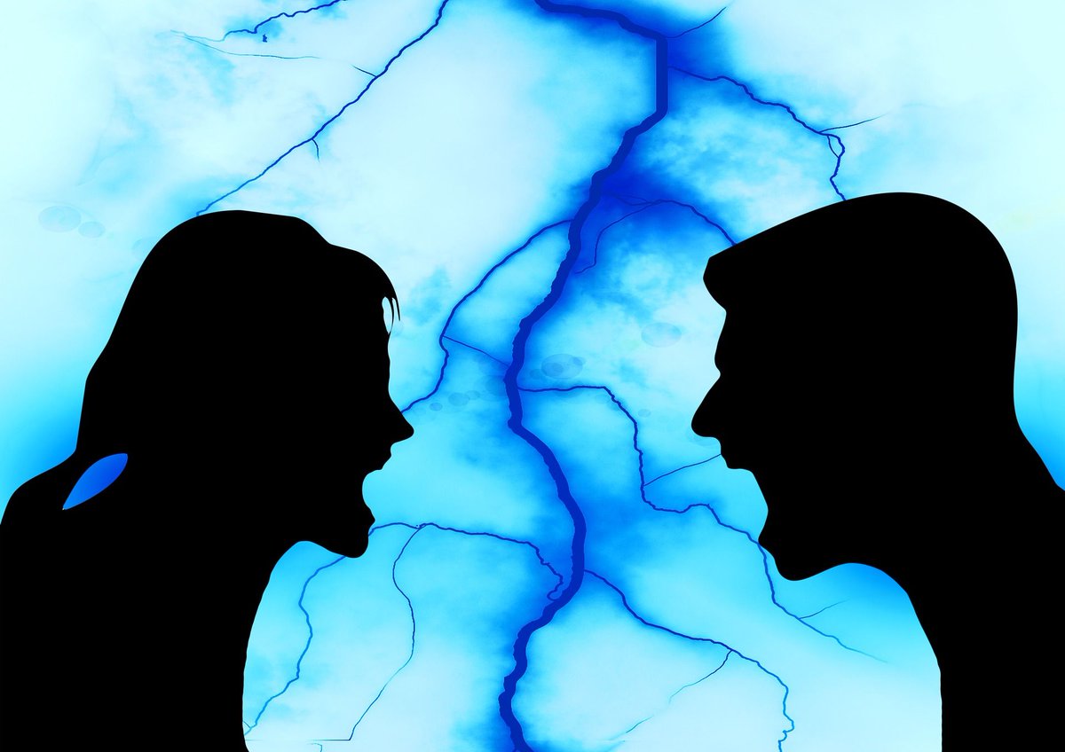 EncantoConsult's tweet photo. Conflict management is the process of reducing negativity around a particular issue while stressing positivity around the reason for conflict

#Conflictmanagement can become necessary in #business to enable different people to understand each other and ideas in a reasonable way. https://t.co/TK9sVLIsO7