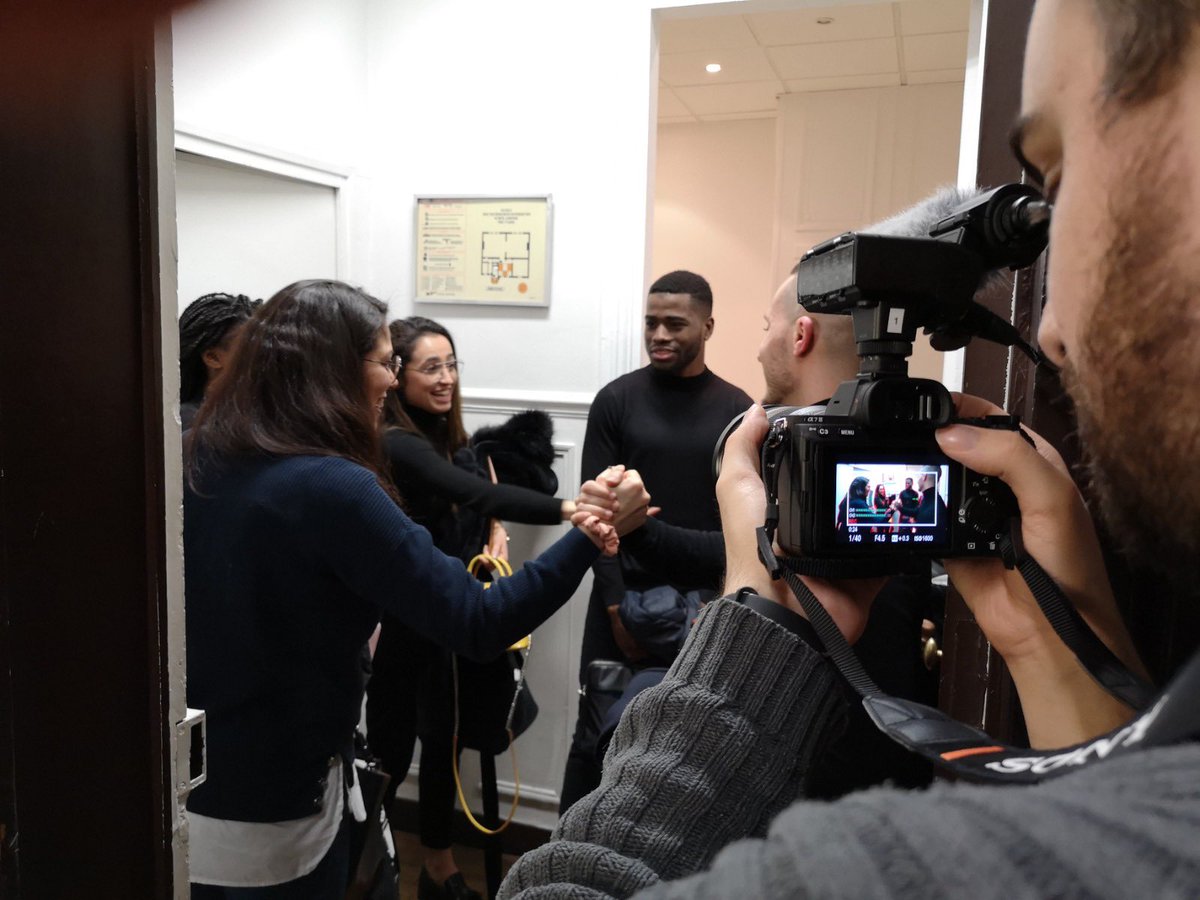 MediaSchoolGr's tweet photo. Après son passage, l’équipe @SUPDEWEB reste unie quoi qu’il arrive. 100% dans l’esprit @African_Pattern et #MSGChallenge ! 🙏 https://t.co/y2i8UKZwni