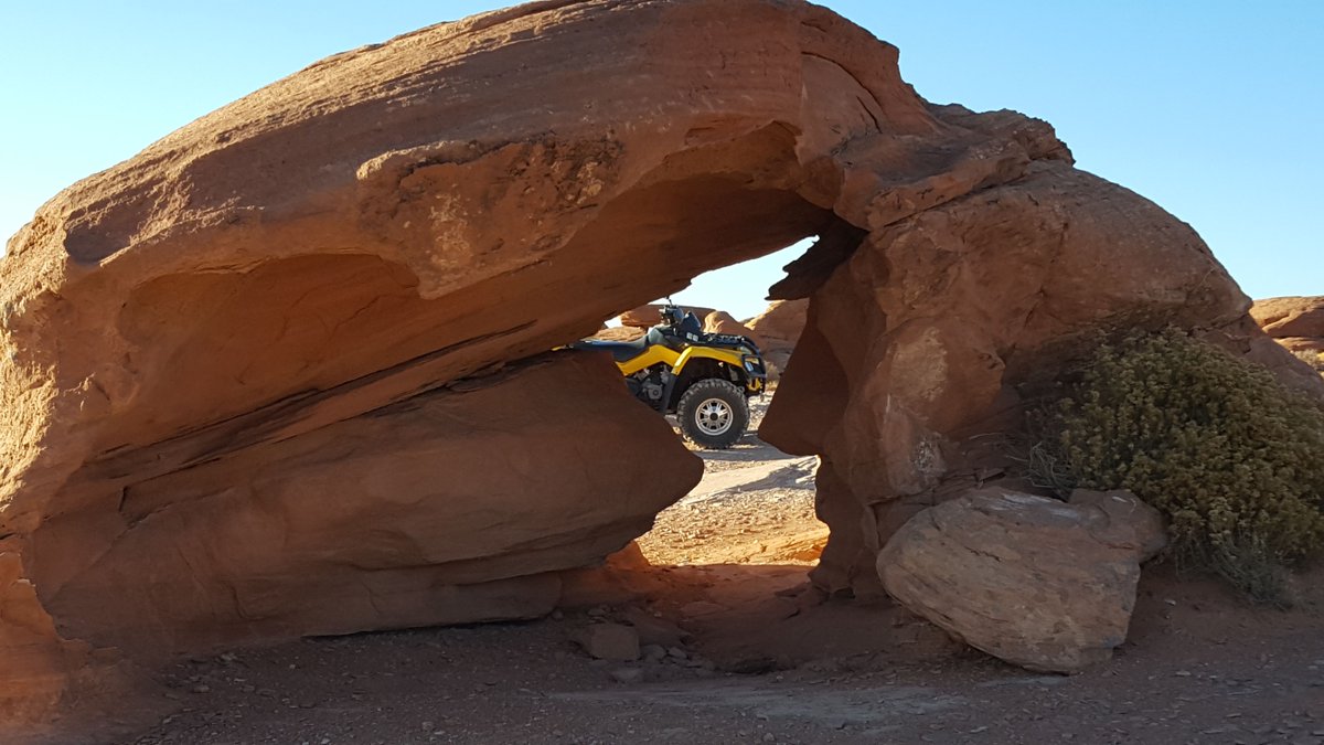 ATVAdventures's tweet photo. Hey, don't mind me because I am just rolling into a beautiful Southern Utah weekend here on Sand Mountain. Photo courtesy of Cary Glade
#atvtours #greaterzion #zionatvtours #lifeelevatedutah, #welltraveled #utahtravels #utahadventures #utvtours #atvtourszion #welcometoutah https://t.co/LFWqwidgtv