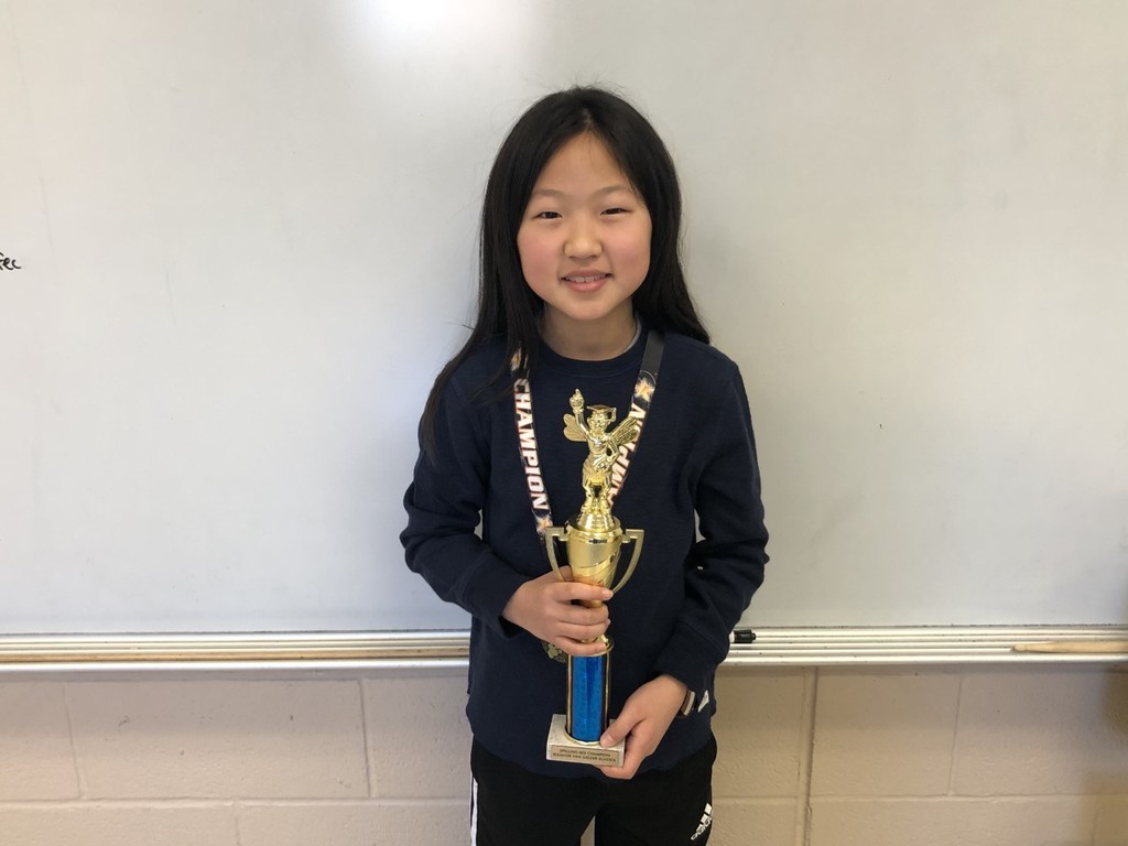 EdgewaterSDNJ's tweet photo. Congratulations to our district spelling bee winner, Grace Kang, who will head to the North Jersey Spelling Bee in March to compete for a spot in Washington. Congratulations to our 2nd place winner, Chiara Dacosta and to all of our 22 qualifying participants. We are proud of you! https://t.co/sYh3SVQ4lc