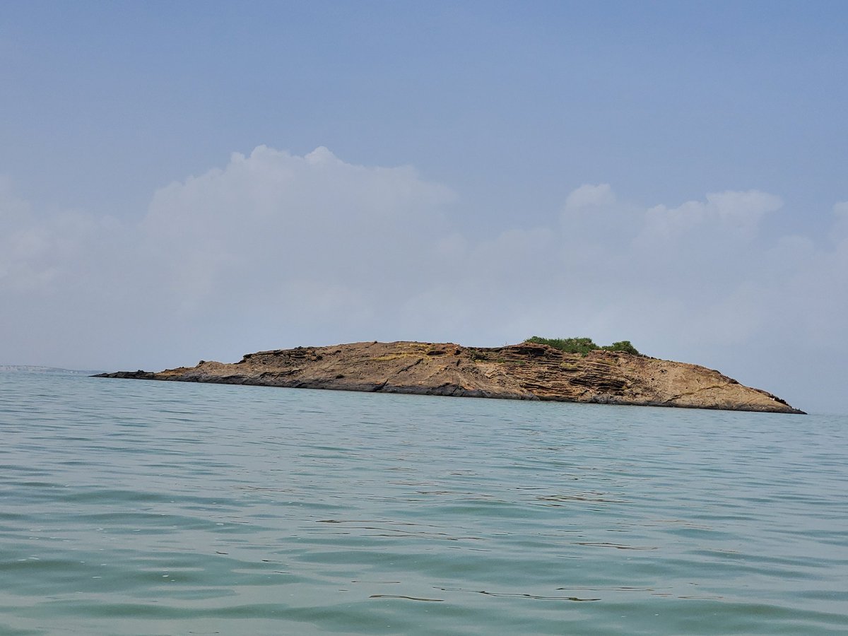 stellamarismega's tweet photo. A must see!! Away from the city I joined @MagicalKenya to explore #HiddenGemsOfKenya in @TurkanaLand
My visit to Central island managed by @kwskenya
Took me to 3 crater lakes Namely::
Crocodile  Crater, Flamingo Crater and  Tilapia Crater 
Shots by @SamsungMobileKE Note 10plus https://t.co/2RWYyxh0Gx