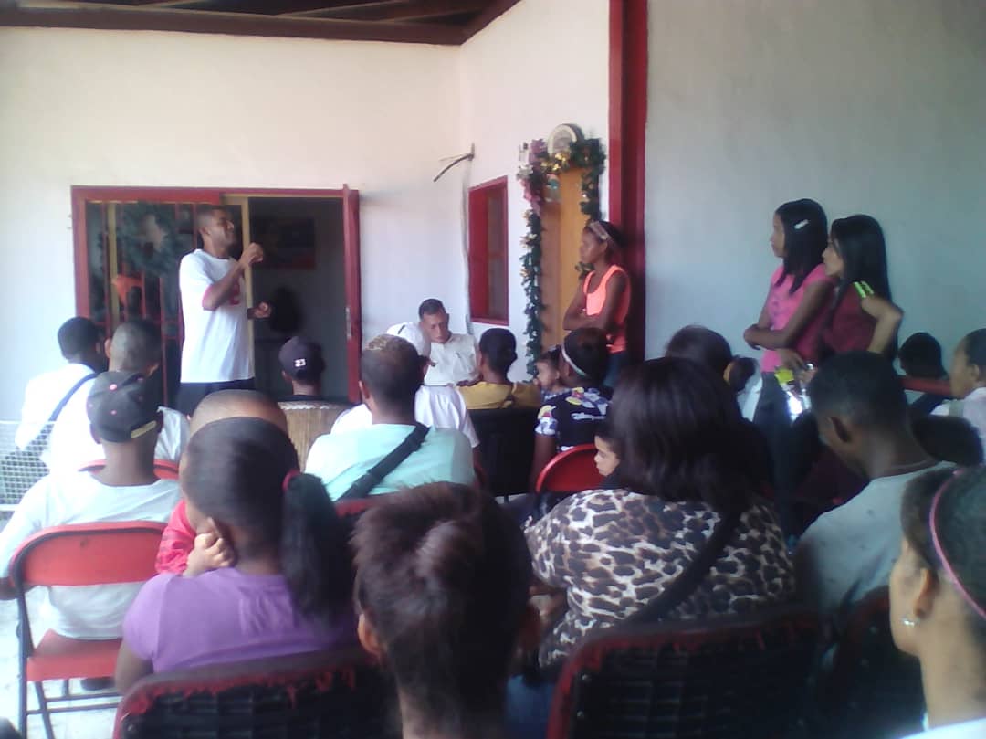 MirandinosPSUV's tweet photo. #EnFotos 📸 | ¡IMPARABLES! Nuestra militancia en el municipio Páez sigue creciendo, cada vez más hombres y mujeres se unen al @PartidoPSUV. 

#PsuvMiranda #SacaTuCarnetPSUV https://t.co/AM3ngL1l9w