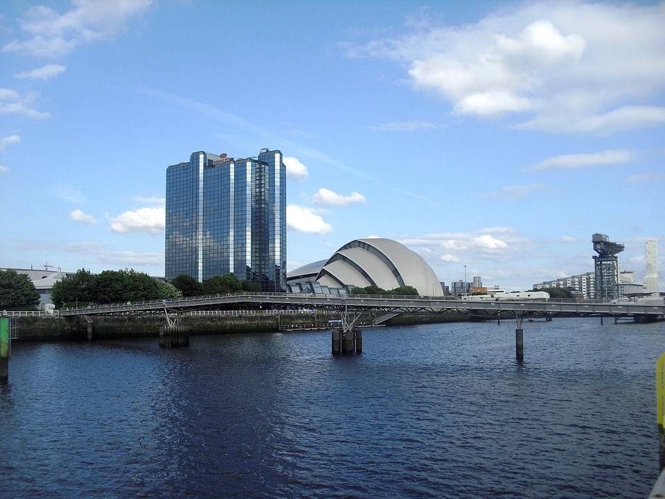 Avison Young reveals commercial real estate forecast for Glasgow and Edinburgh in 2020 scottishconstructionnow.com/article/avison…