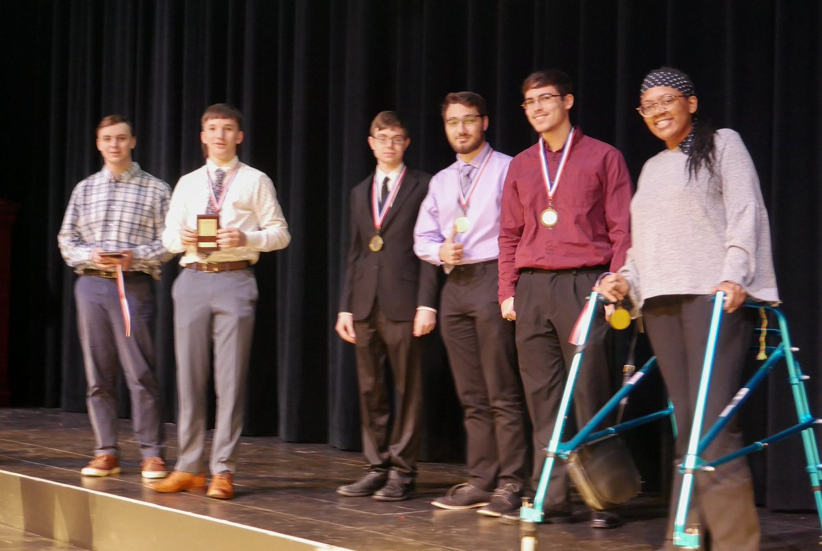 CWHSBPA's tweet photo. Congrats to Mrs. Thomaschek and the Networking program, who swept the *entire* top 6 in both Systems Administration using Cisco AND Computer Network Technology for the second year in a row! https://t.co/SGUF9SJJbP