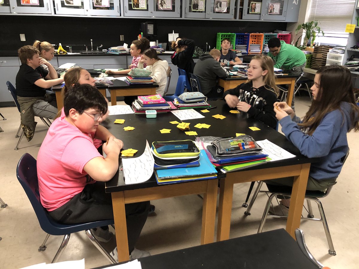 mahon_zepmath's tweet photo. Playing Skip Bio! It's the science version of Skip Bo learning the organization of life! #handsonmindson #werelearning?!?! #Friyay https://t.co/i7Awwk4NNW
