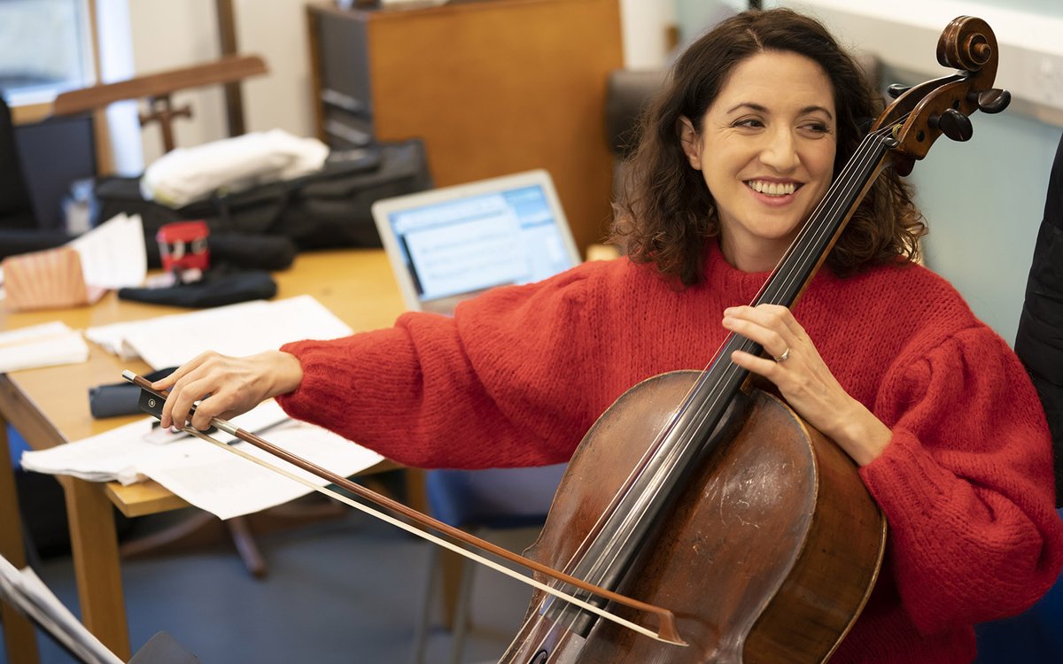 Laura Moody in rehearsals for The Taming of the Shrew
