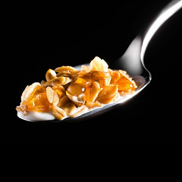 francescotonell's tweet photo. Who's Got The Grains🌾 In The Family? 🥣
.
.
Homemade Granola by Francesco Tonelli
.
.
.
#granola #breakfast #makeitdelicious #breakfastcrunch #homemade #tonellistudio #foodphotography #foodphotographer #foodphotographyandstyling #foodstyling #profotoglobal #nikond850 https://t.co/24InQT8v0Z