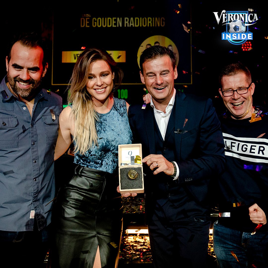 P0W3RCH4NN3L's tweet photo. #nosjournaal #op1 #rtlnieuws #rtlboulevard #jinek #VeronicaInside
gefrustreerde #WilfredGenee wint met crew #VeronicaInsideradio #Veronica de #GoudenRadioring welke piemelmuis is de gelukkige om deze #cockring te mogen dragen of krijgen ze alle 4 er 1 #Celine dan een #clitoring https://t.co/1ae0HZXxgM