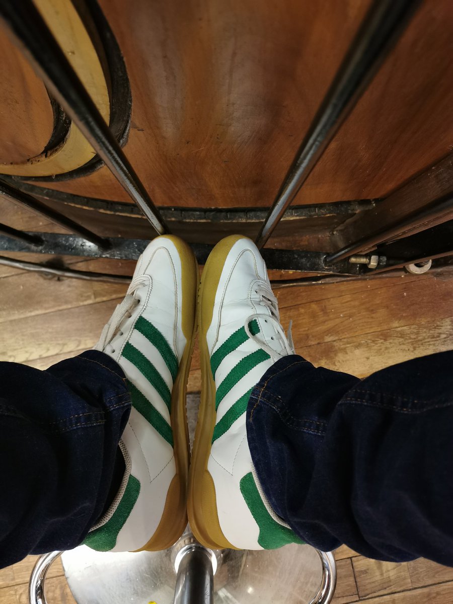 Xander_Man18's tweet image. A wee #AdidasJeans kinda day. #PubWork #ShowYourStripes @ADIDASHULL @AdidasFetish @man_savings @FasilBalti @RetroSolesUK @3_stripes4life @soi6cufc @Hoodie1973