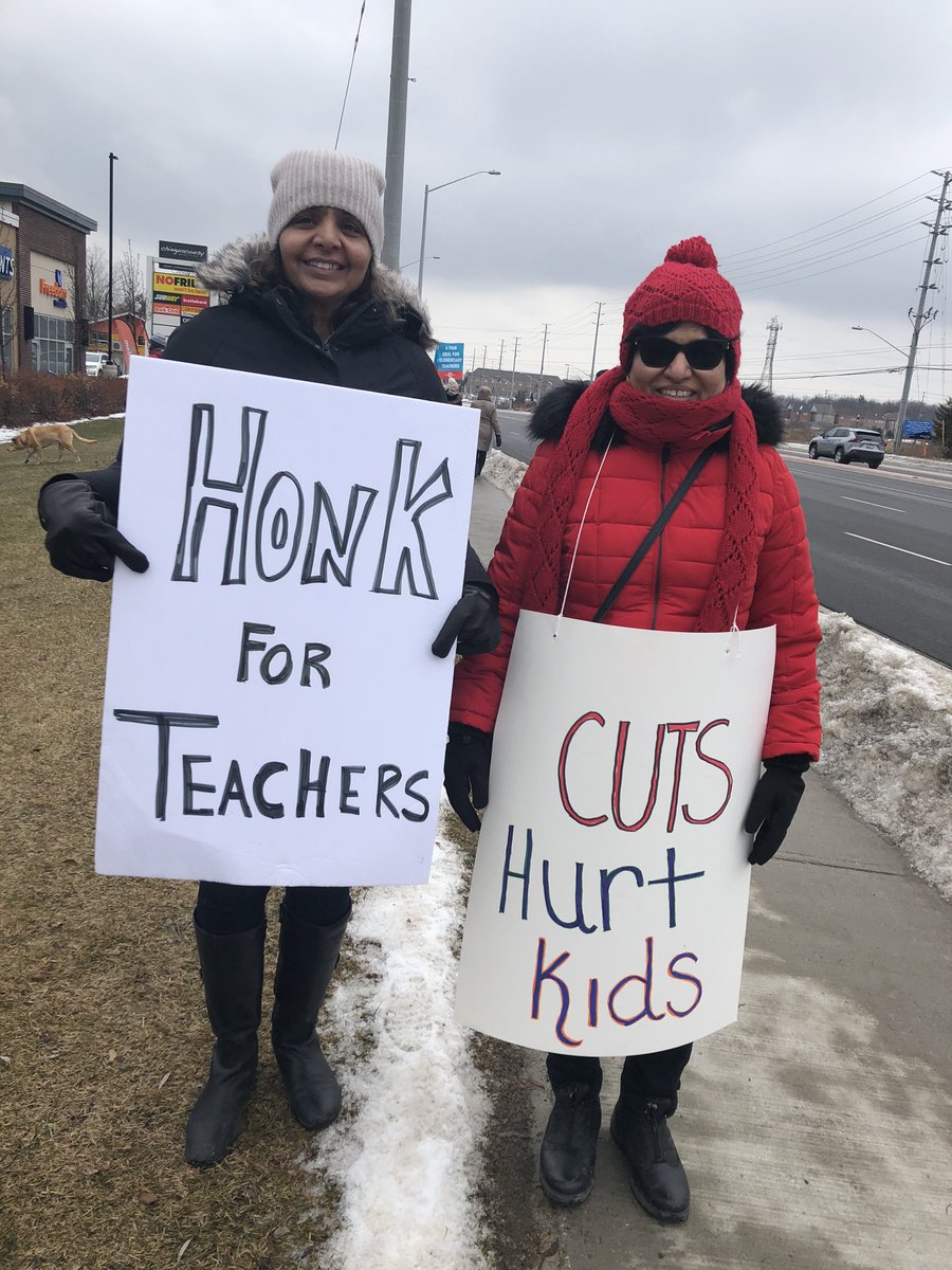 Mr. Pora tweet media