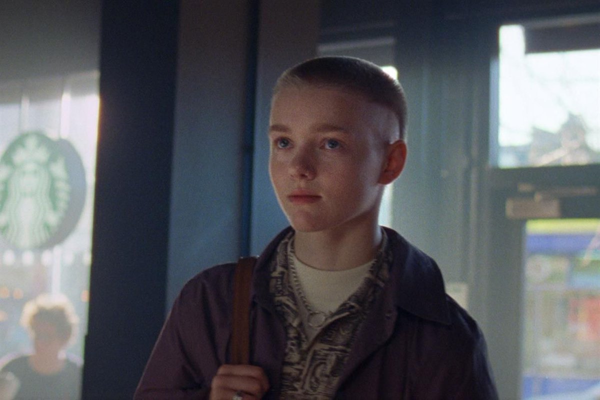 Transgender person trialling new name at Starbucks