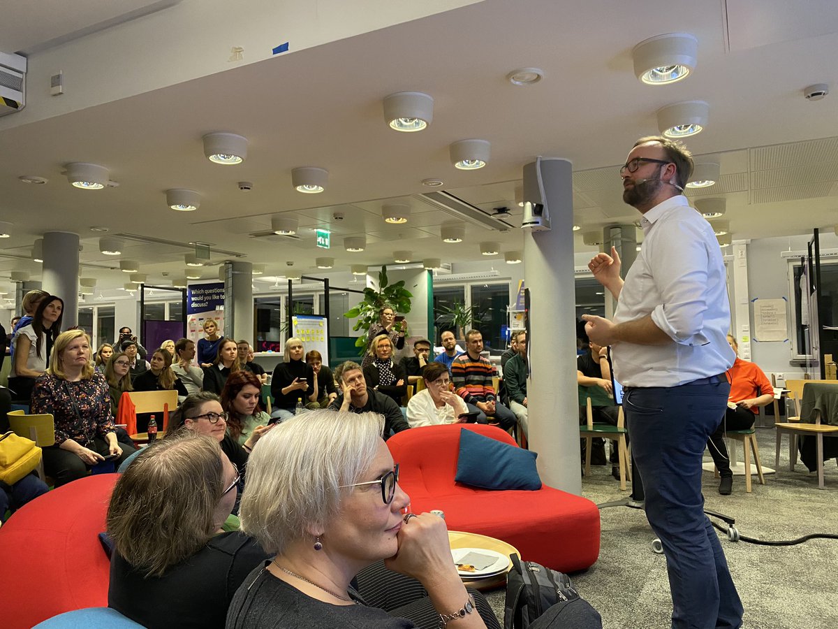 Journey map operations aggregate all the maps around the organization for consistent CX #palvelumuotoilu @MrStickdorn