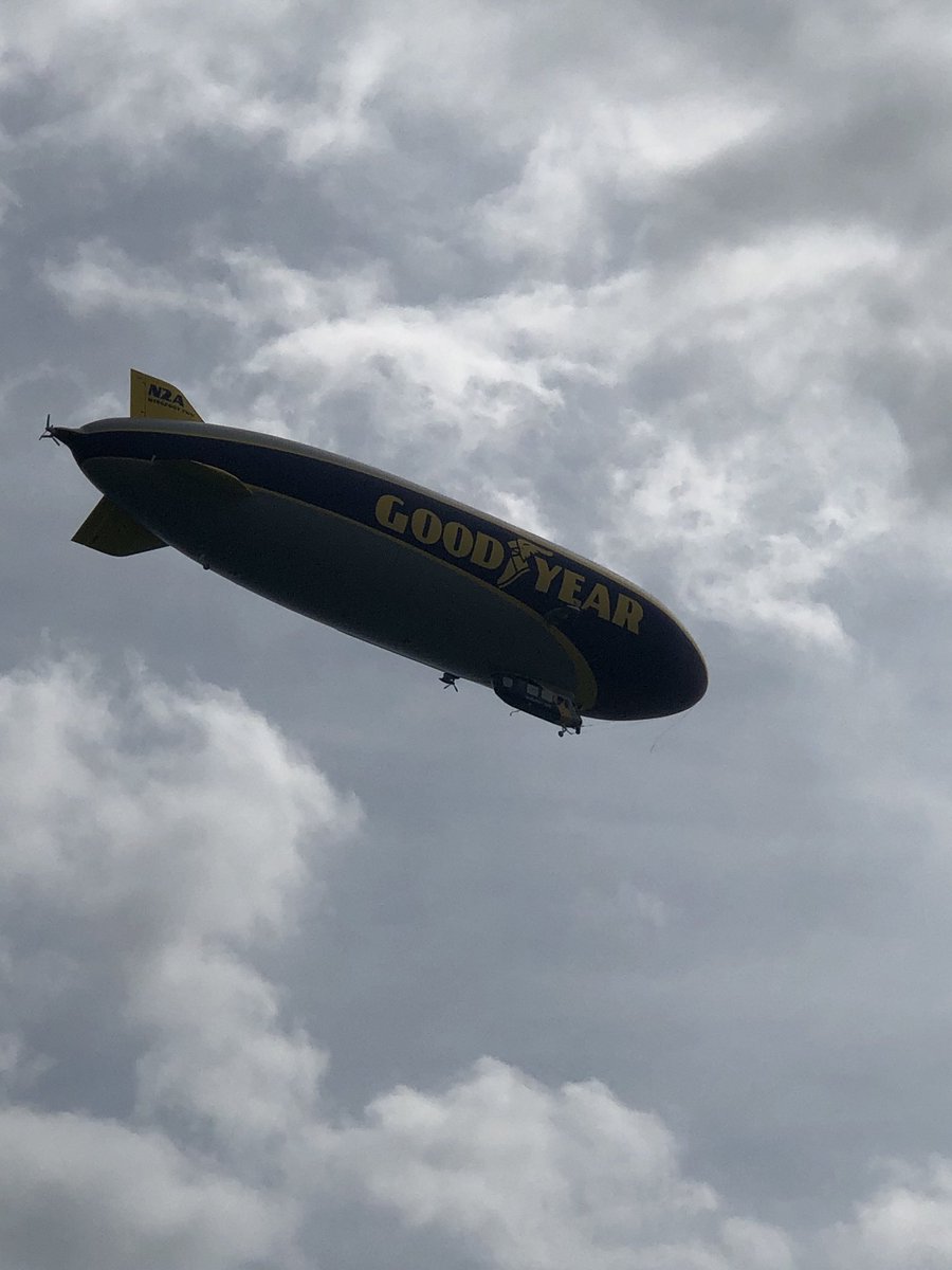 PR_Taillefer's tweet photo. Goodyear blimp passed us on the beach on the way to cover Super Bowl LIV. #lovesoflo https://t.co/erXgZWHtXk