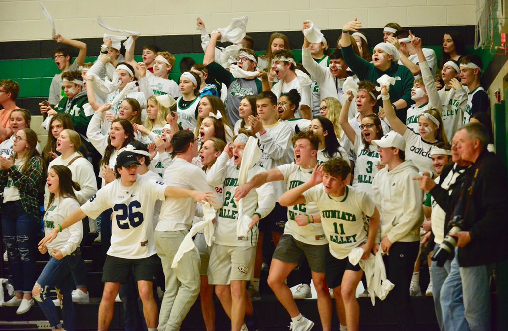 JV_LadyHornets's tweet photo. Hornet Nation was in full force last night👏🏻 Thank you to all the students and fans who were there for all 3 games! We love your support! #hornetpride 📷 Peter Hopsicker https://t.co/mcgfuZMsyU
