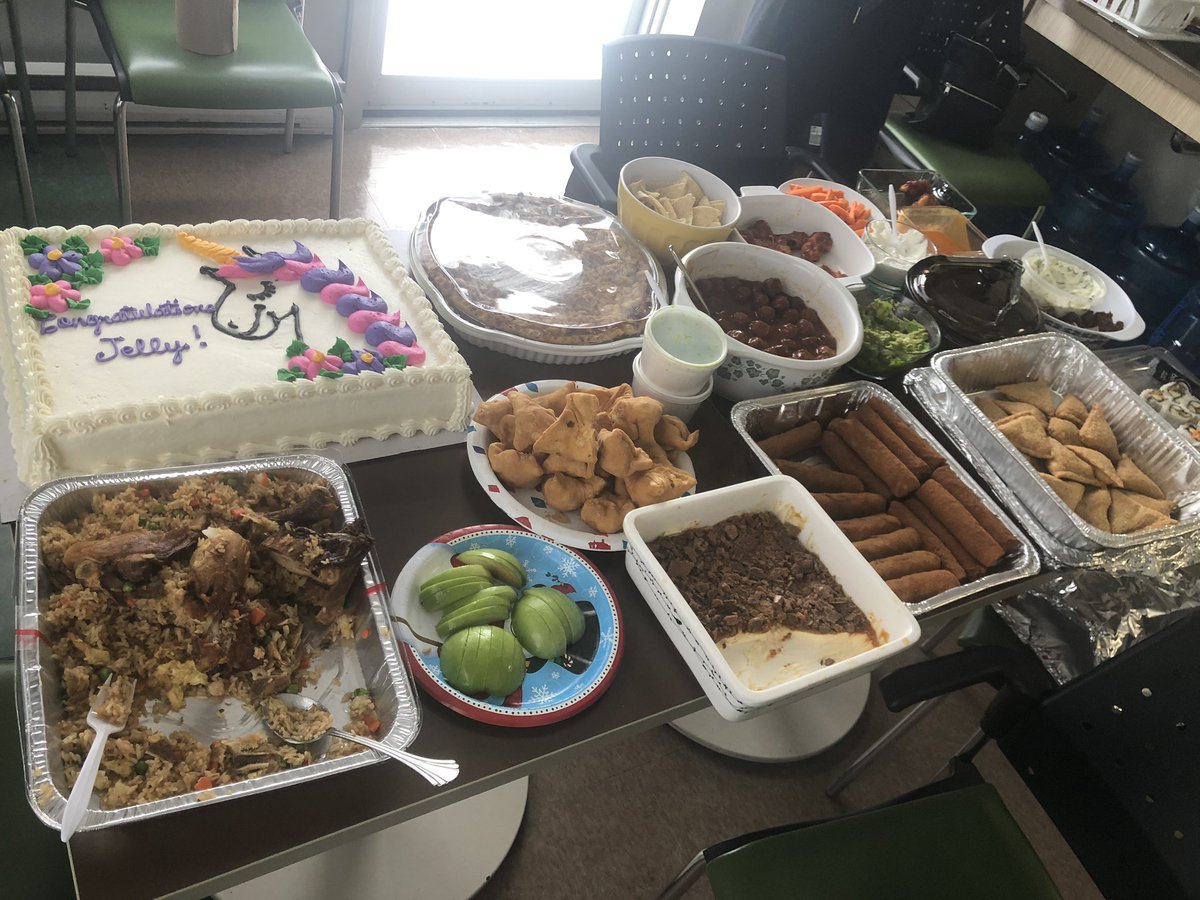 RyanHoseinTD's tweet photo. Happy last day to our CEC Jelly!  Good luck in your new role!  Let’s eat! 🤗 @Angela_Coraci @NeilR_Durham https://t.co/tVNBhDIKS9