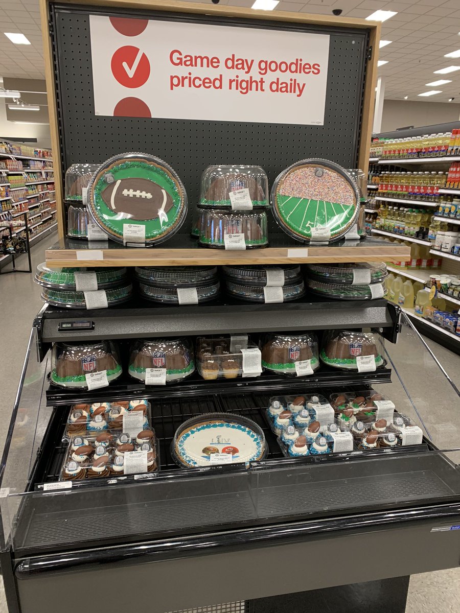Make sure to stop in to the Shoreview SuperTarget, for all your favorite Game Day items! #bigame #snacks <a href="/choffmann1209/">Chris</a>