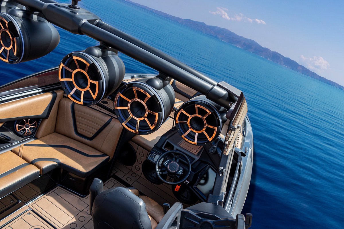 wet_sounds's tweet photo. Don't let the cool weather stop you from a good time! @tigeboats
🔊🌊🔊🌊🔊 🌊🔊🌊🔊
#Wetsounds #MarineAudio #PerformanceDrivenSound #HighPerformanceSound #SoundtrackToYourAdventure #TigeLove #TigeBoats #TigeWakeBoats #Lake #LakeFun #Wetlife #PoweredByWetsounds #WetsoundsAudio https://t.co/fLaZOc3V0T