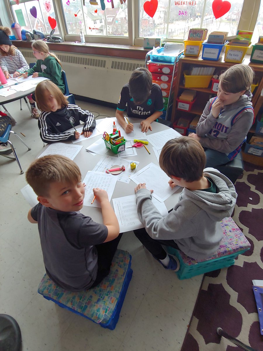 Mrs. Gout tweet media