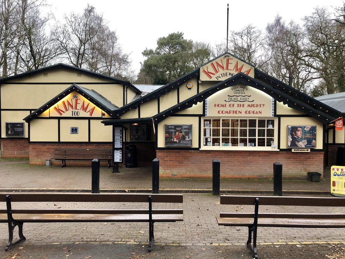 kathryn_sean's tweet image. A super military history #tourday in #Lincolnshire today visiting the famous @thekinema in #woodhallspa to see @1917 and paying respect to the #dambusters. 
6th sold out show in a row tonight at Alford Corn Exchange. #Onaroll