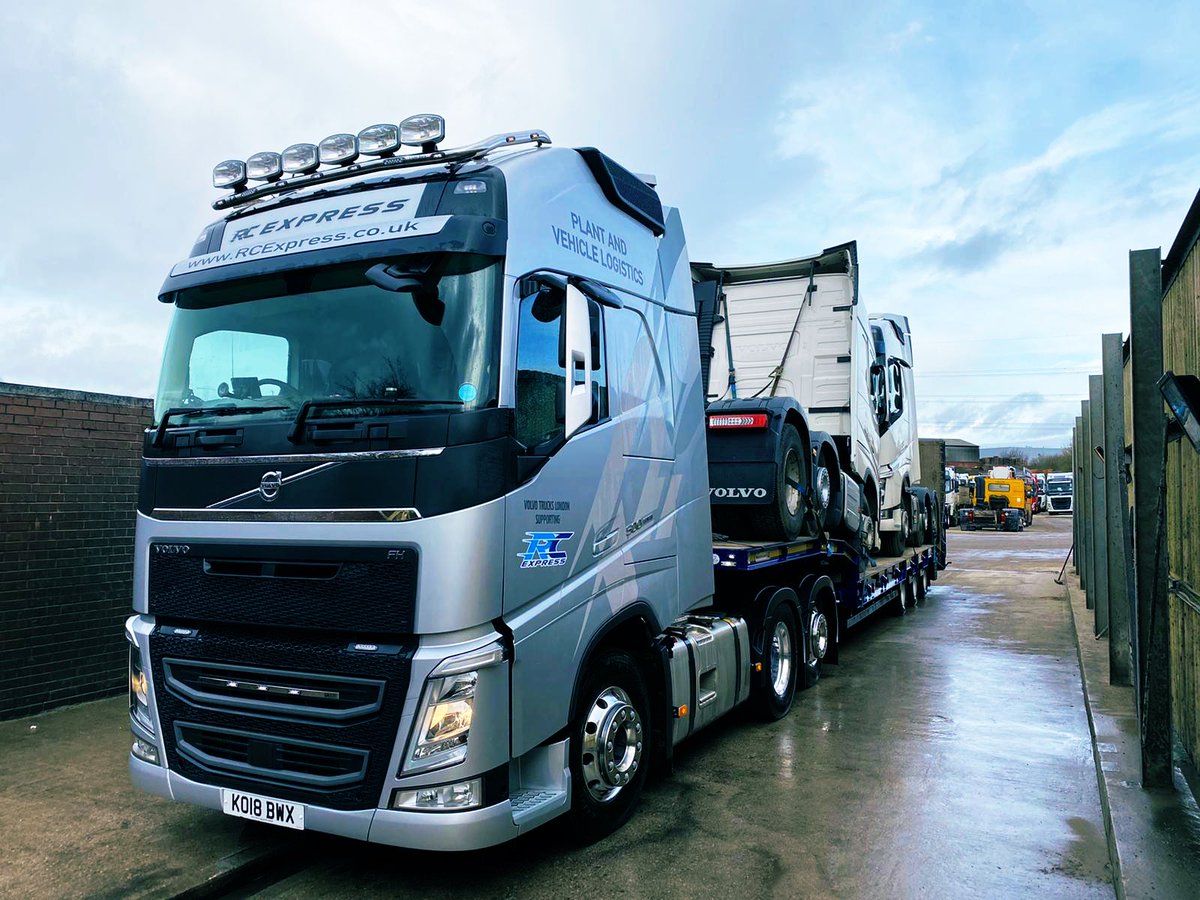RCEVehicleMoves's tweet photo. Final load for this stunner and a quick bath 🛀 https://t.co/TMWQ2s3SMw