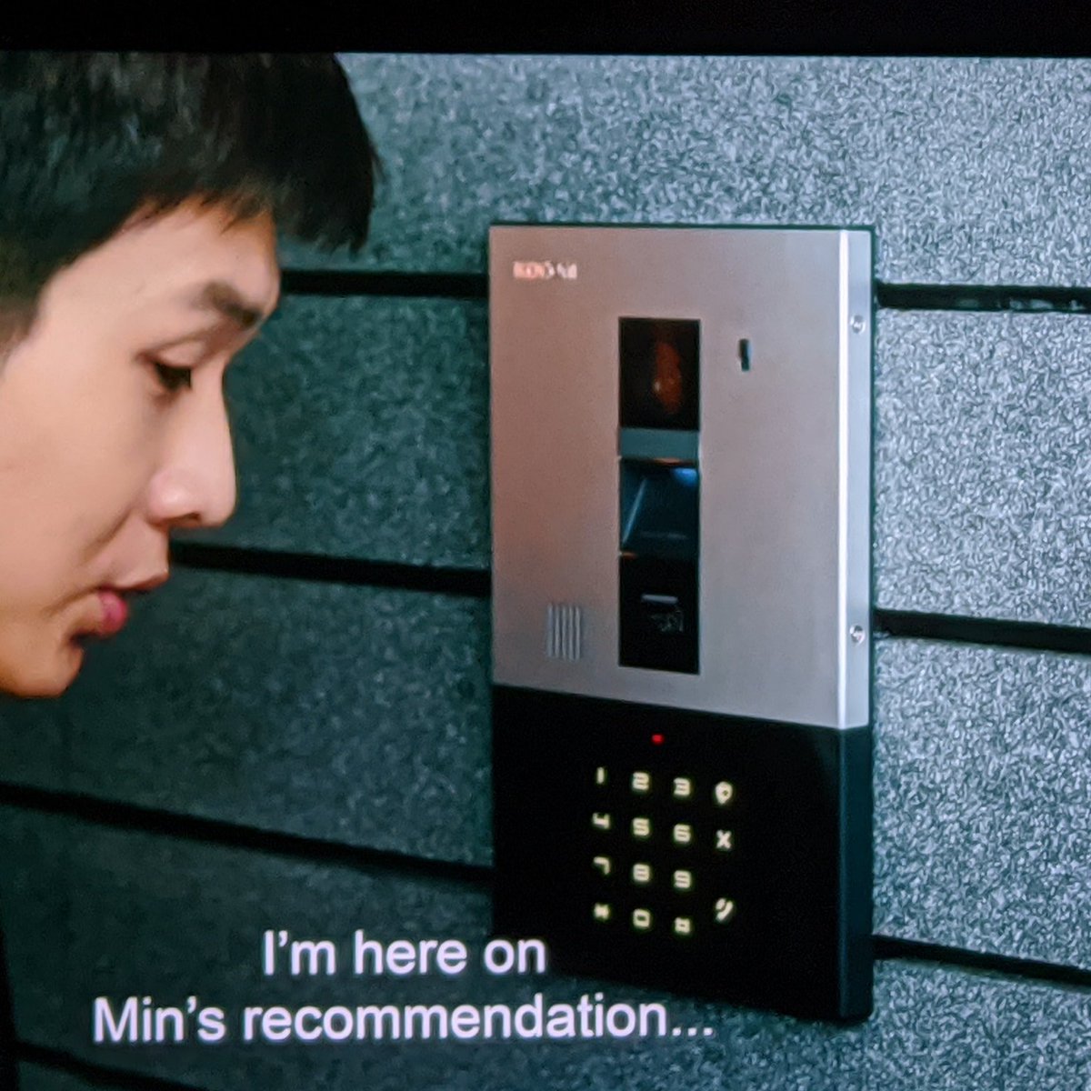 sensor_it's tweet image. Equipo de KOCOM en #ParasiteMovie 

¿Ya vieron esta pelicula? ¿Qué les pareció? 🤔