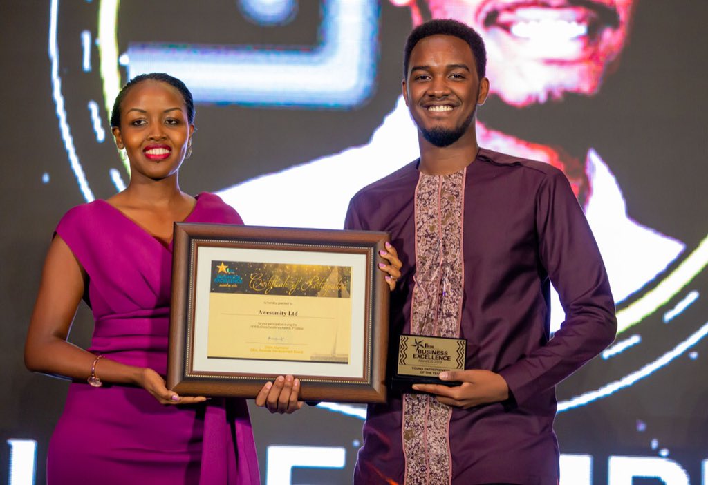 RDBrwanda's tweet photo. .@AwesomityLab’s CEO, Lionel Mpfizi is the Young Entrepreneur of the Year! He wins a round-trip air ticket to any of @FlyRwandAir’s destinations. He has also won a Rwf 2 million cash prize and will be part of the mission to West Africa to explore business opportunities. https://t.co/dR0cX6hDUg