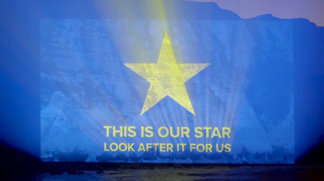 We have no words. 🇬🇧❤️🇪🇺#NotMyBrexit #LeaveALightOn