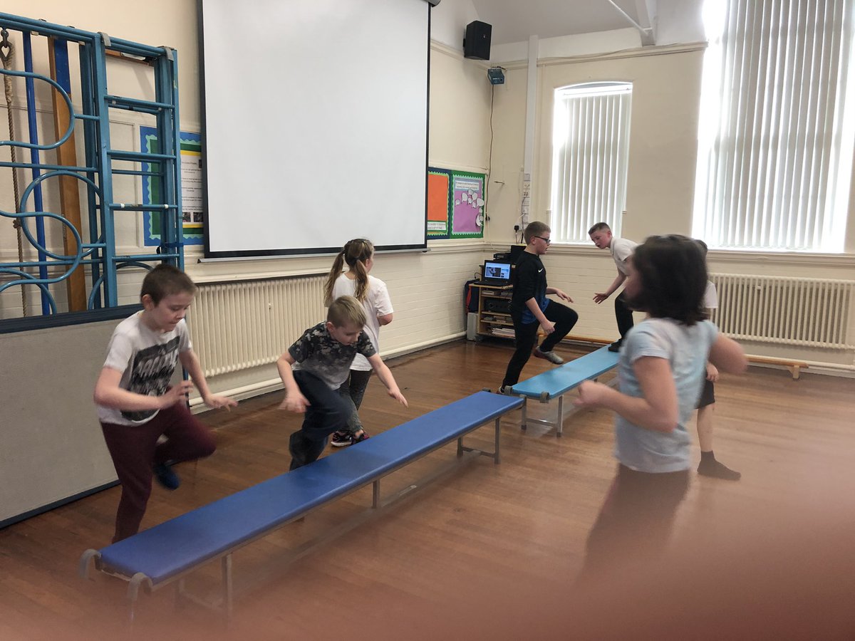 Circuits in P.E this week - working then hard!!! <a href="/YourSchoolGames/">School Games</a>
