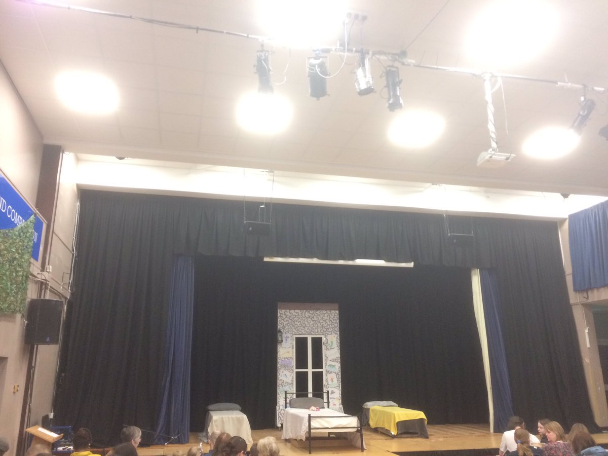 mansheadacademy's tweet image. Almost showtime. #PeterPanJr #MansheadCEAcademy #DSAMAT