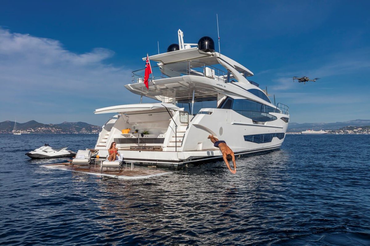 Yacht_Brokerage's tweet photo. Who's ready to dive into the weekend? 😎 💦
#AYSyachts #yachtlife #luxuryyachts #travel #exquisite #yachting #yachtbroker #luxuryboats #atlanticyachtandship #yachtbrokerage #buywithatlantic #sellwithatlantic #newyachts #navigatingdreams #ayssales #pearl #pearlyachts https://t.co/bYA5wRJqWM