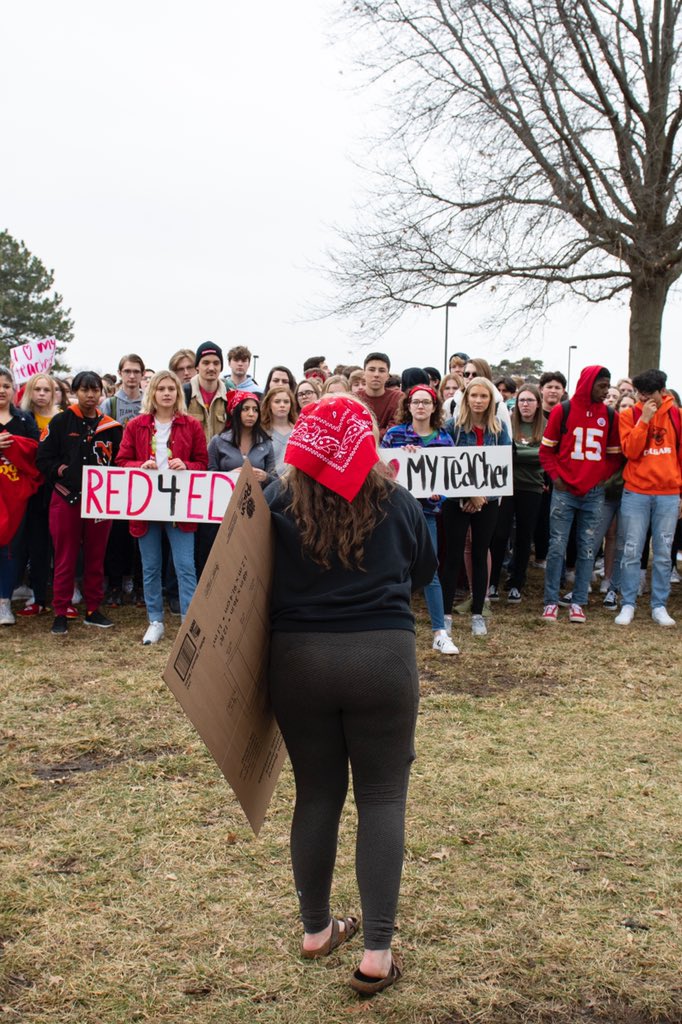 SMNW_PhotoJ's tweet photo. NW students walkout in support of Shawnee Mission teachers. Thank you for caring about your educators. #RedForEd https://t.co/MKWIXvnIzJ