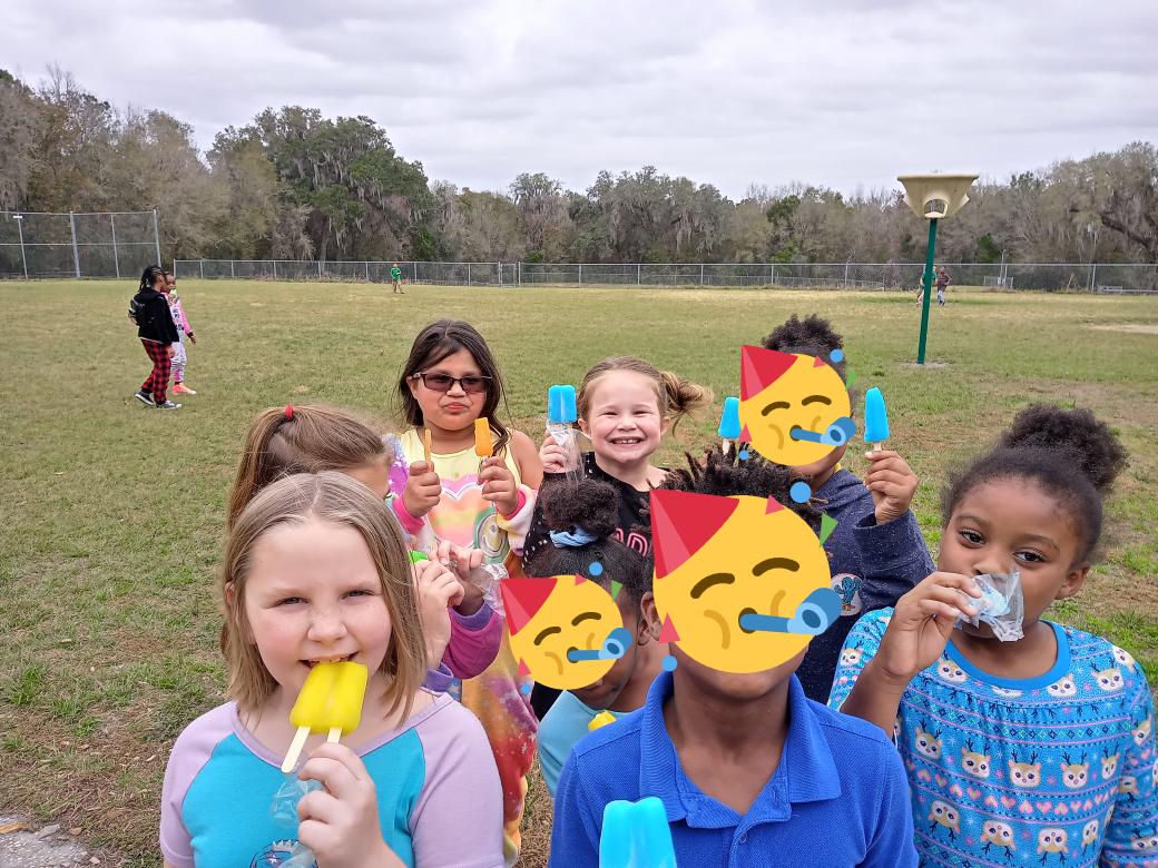 anisadventures's tweet image. Pajamas and popsicles to celebrate our iready growth!! 🎉🍦#adventuresinsecond #iready #growth #LiteracyWeek2020