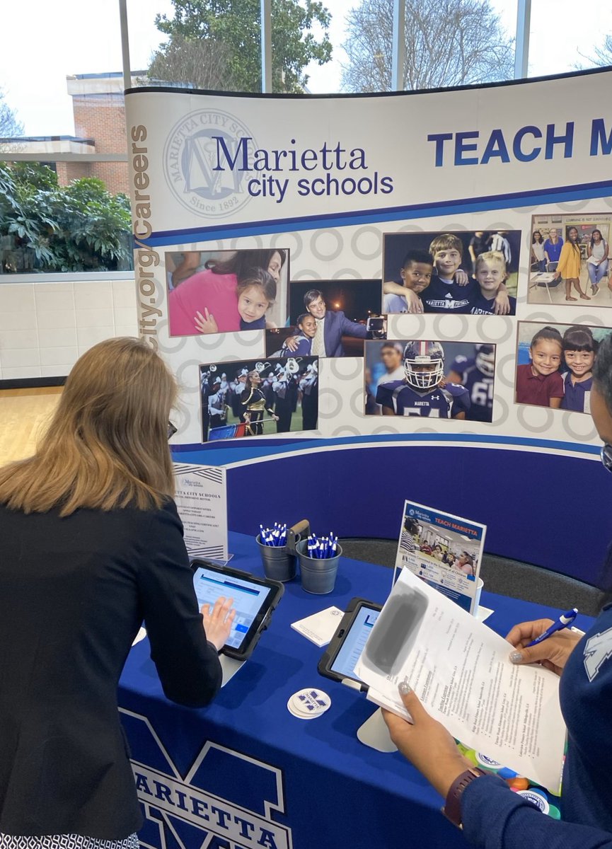 Friday is even better when you get the chance to meet amazing candidates at the @gccareercenter Education Career Fair. @GeorgiaCollege @PSE_Principal @grantrivera @MariettaCitySch  #SpecialDifferentBetter #RainWontStopUs