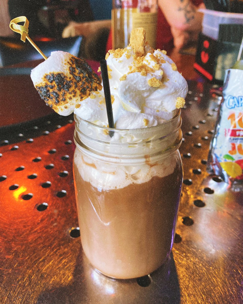 Warm. Cozy. Booze. 👌🏽