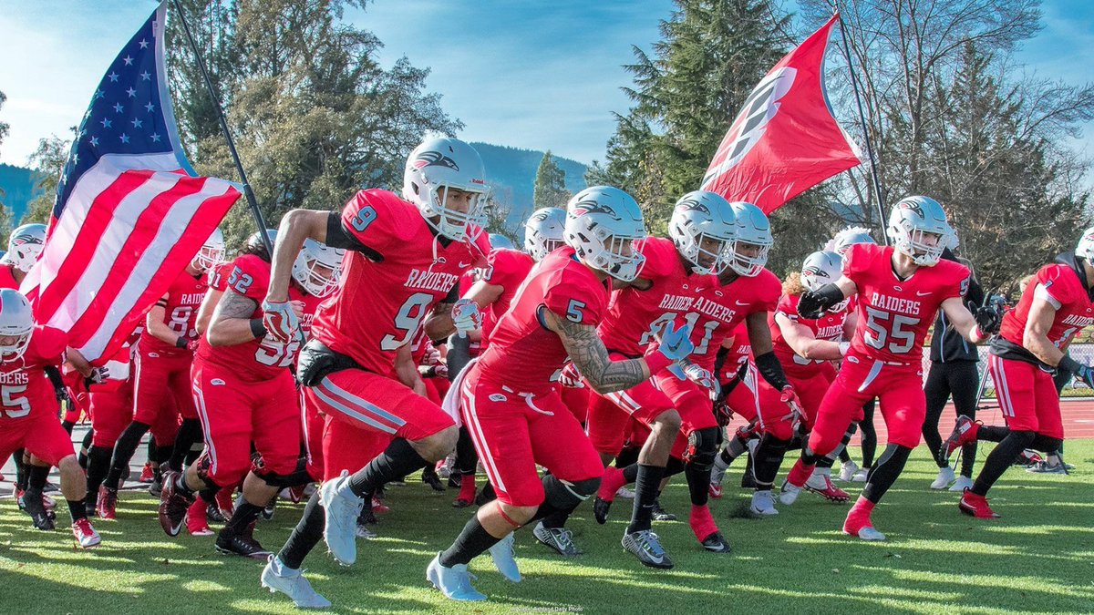 Clydebell0727's tweet photo. I am very proud to announce that I will be Commiting to @SOU_Football!! Thank you @CoachHall_SOU for the opportunity!🔴⚪️ https://t.co/W1ClN24U4I