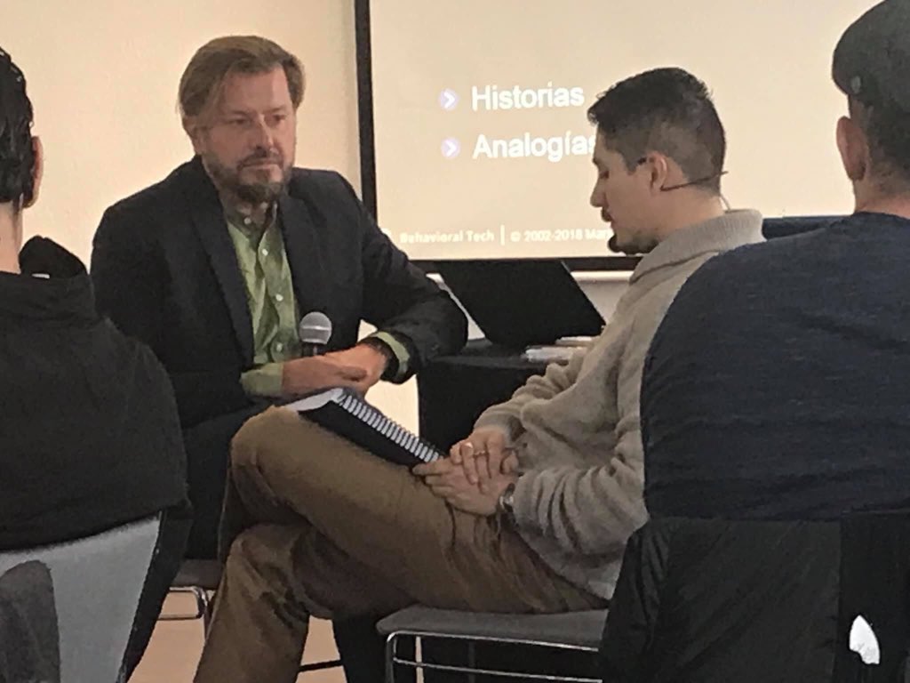 itecoc's tweet photo. Último día de la primera fase del Entrenamiento Intensivo en Terapia Dialéctica Conductual (DBT). Pablo Gagliesi modelando la implementación del Plan de Seguridad cuando se detecta Riesgo Suicida
#ITECOC DBT Guerrero DBT Latinoamérica
#BehavioralTeach #DBTLive #IPJCC https://t.co/Z3RESJpxDO