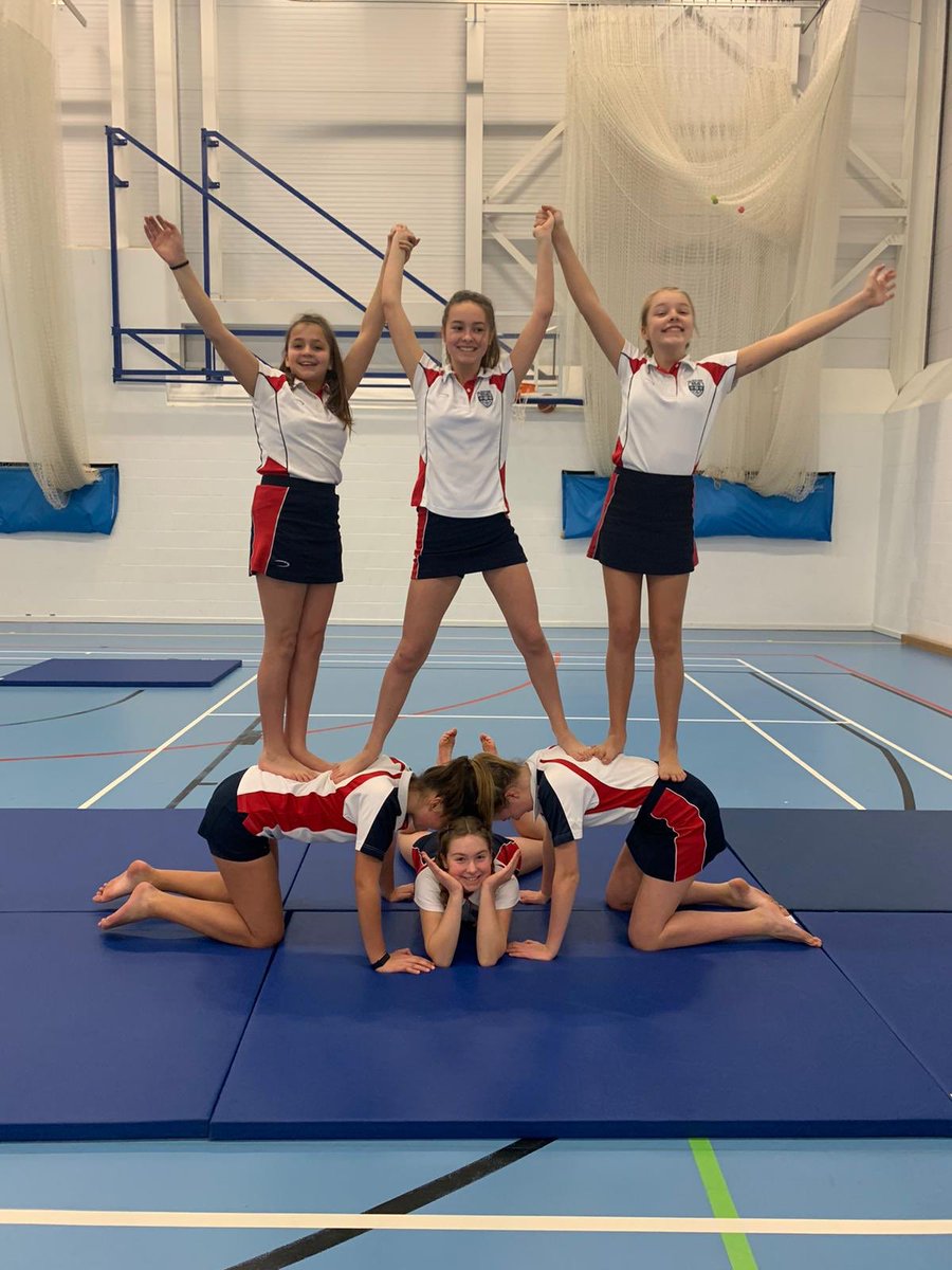 AshfordSchSport's tweet photo. The year 8 girls getting creative in their gymnastics lessons today, by making up their own group balances #adventerouslearning #encouragingcreativity #groupbalances https://t.co/qb9ZKbE8bJ