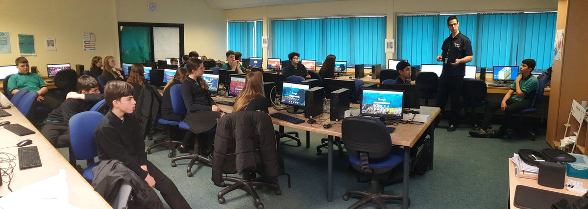Tech_BroEdern's tweet photo. Diolch yn fawr iawn i PC Emyr Jones @TarianROCU am ddod mewn i @BroEdern heddiw i gyflwyno'r gystadleuaeth #hermatrix2020 i flwyddyn 8 //Thank you to PC Emyr Jones for coming in today to launch the #matrixchallenge2020 with year 8 #dewisiadauseiber #cyberprotect #joio
@CyberWales https://t.co/GC0QGw2xqZ