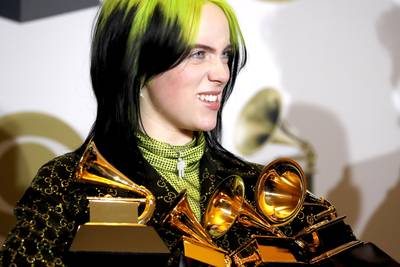 bioscoopbon's tweet photo. Billie Eilish is imitators zat: ‘Straalt slecht op mij af’ https://t.co/jdl6sz7WU2 https://t.co/1l5G2wHWad