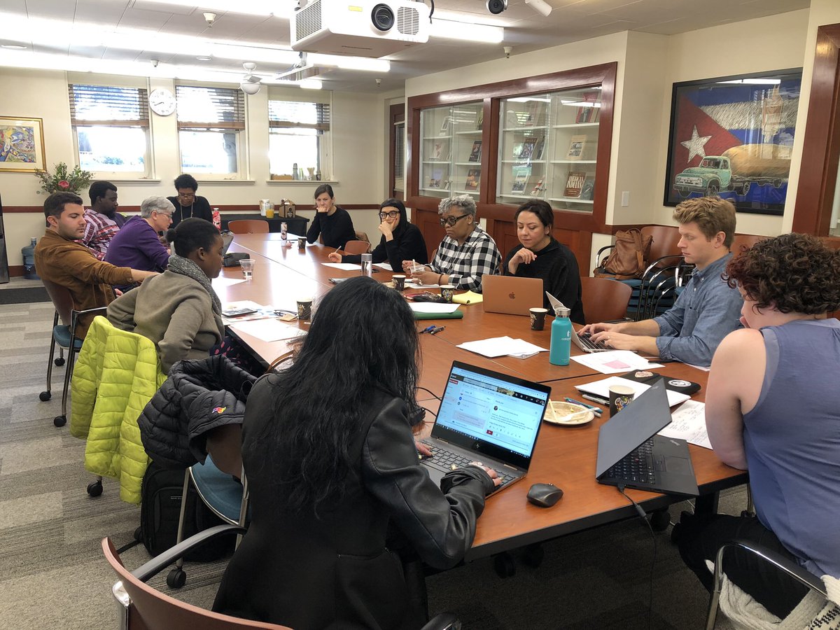 stanfordccsre's tweet image. RACE AND TECH WEEK - FINAL DAY: The Fellows are assessing their week and laying out the next steps for their amazing projects. Meanwhile, the crew from @spiralmoonmedia is getting ready to interview the cohort. @StanfordPACS @DigCivSoc @StanfordHAI #raceandtech #fellowsweek