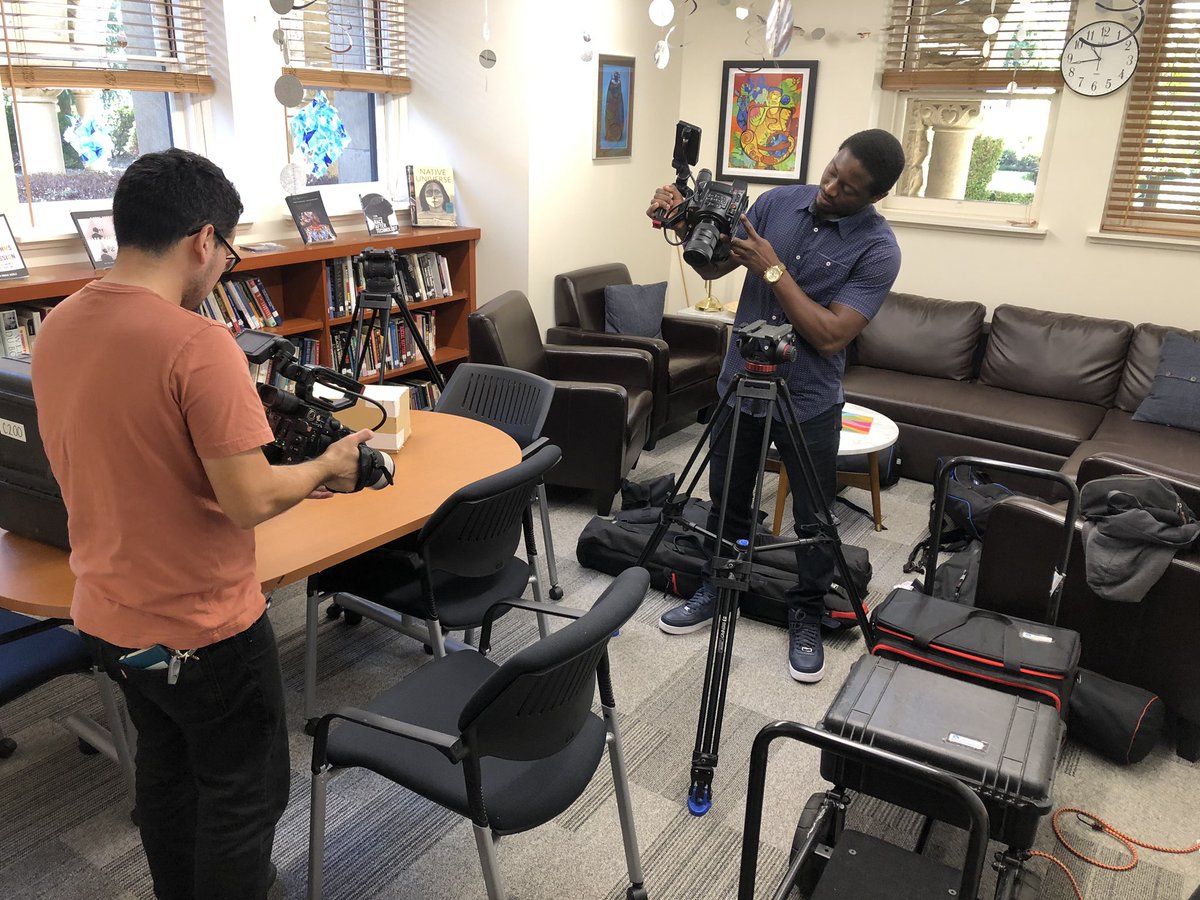 stanfordccsre's tweet image. RACE AND TECH WEEK - FINAL DAY: The Fellows are assessing their week and laying out the next steps for their amazing projects. Meanwhile, the crew from @spiralmoonmedia is getting ready to interview the cohort. @StanfordPACS @DigCivSoc @StanfordHAI #raceandtech #fellowsweek