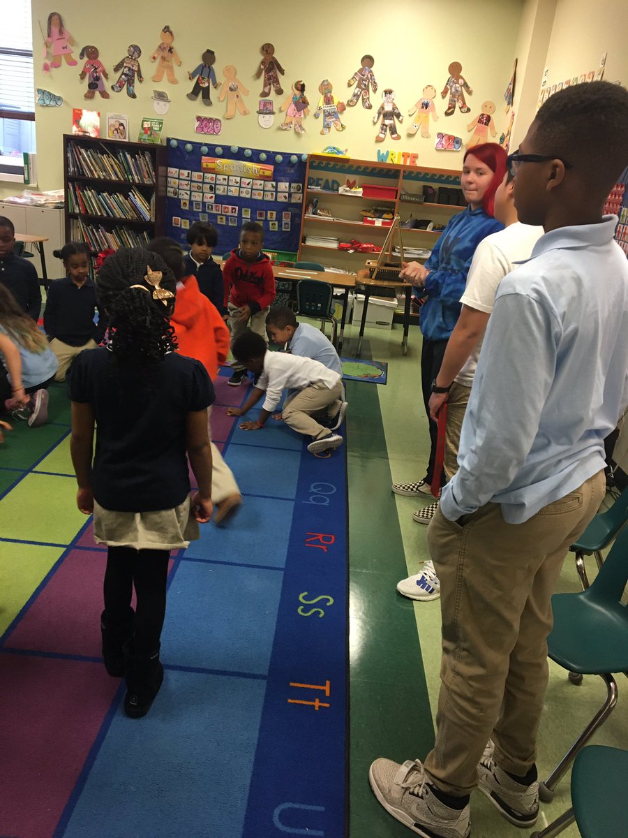 NemethMeg's tweet photo. 6th grade teaches theater to a younger grade! @childrensguild @MonarchGloAACPS #AACPSAwesome https://t.co/rjSXI4rpi1