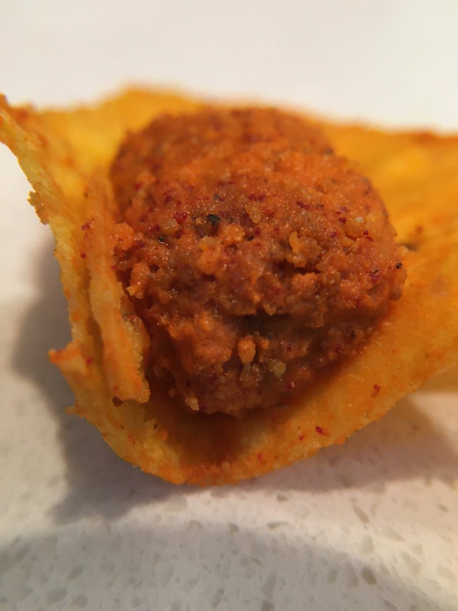 realbigbus's tweet photo. Hey @drewmagary, how much will you give me for this dust-pellet @Doritos chip? https://t.co/yAOCVpxVnX