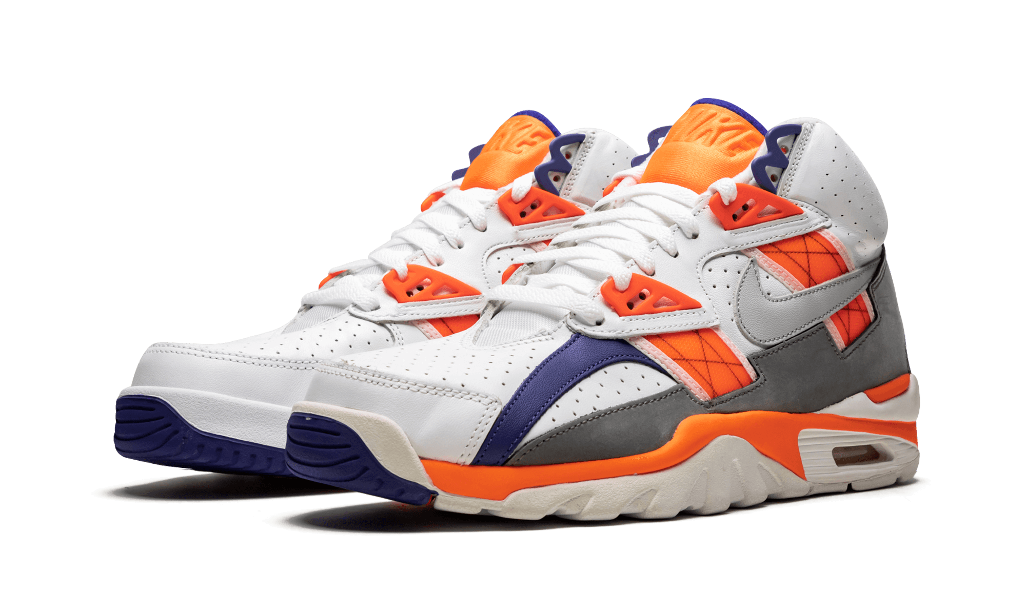 Stadium Goods on X: Bo Jackson excelled as a two-sport athlete during the  late-80s and early-90s and was one of Nike's most marketable figures during  that time period. His Air Trainer SC