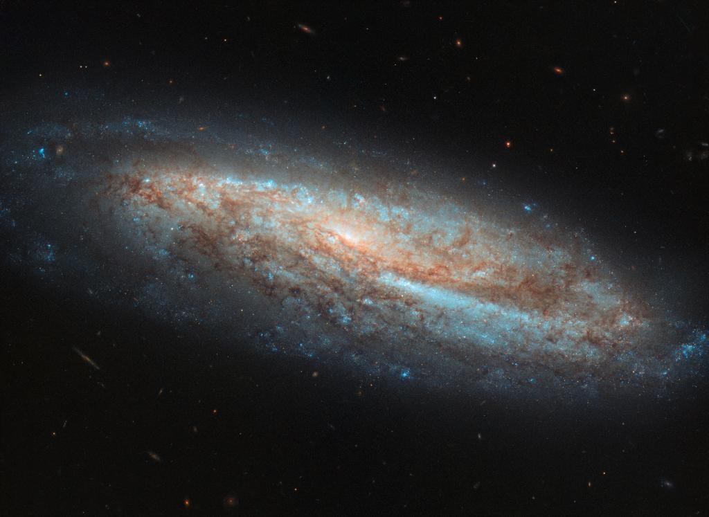 The galaxy depicted in this image taken by the NASA/ESA Hubble Space Telescope is a barred spiral known as NGC 7541, in the constellation of Pisces (the Fishes). 